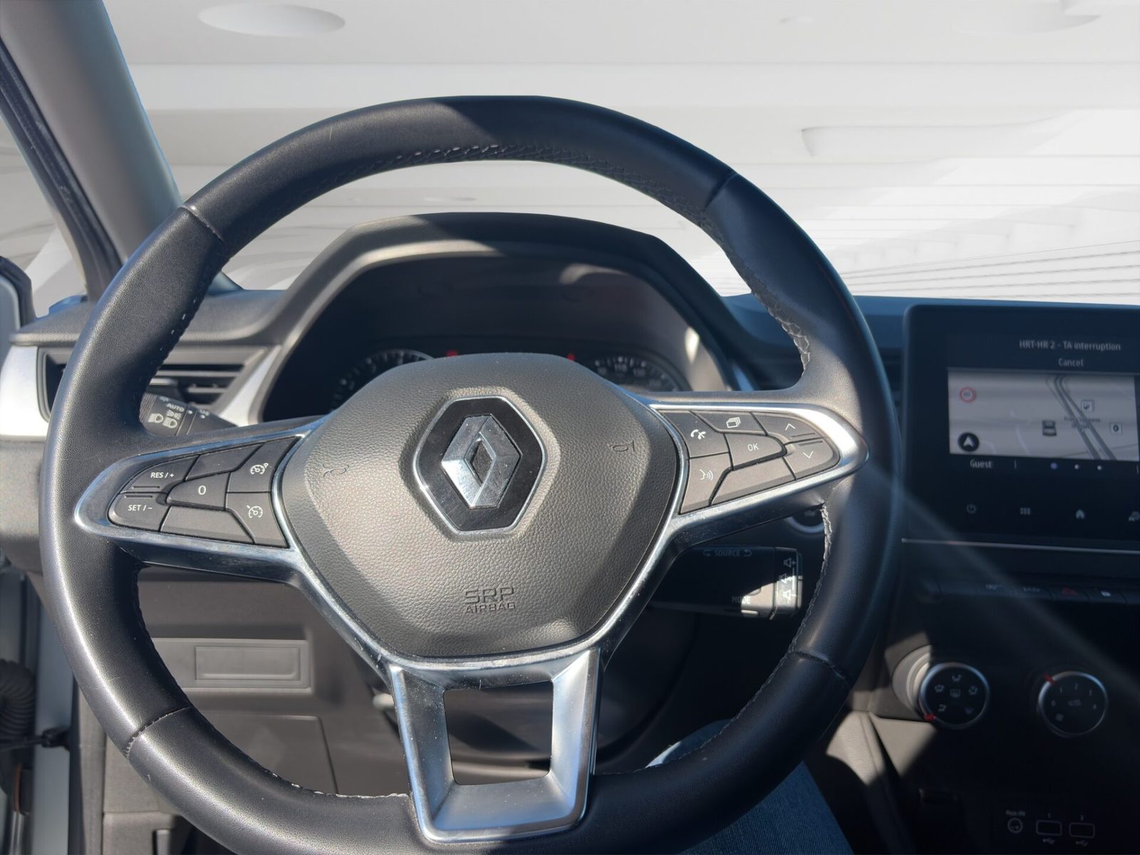 2023 Renault Captur — fotografija 11