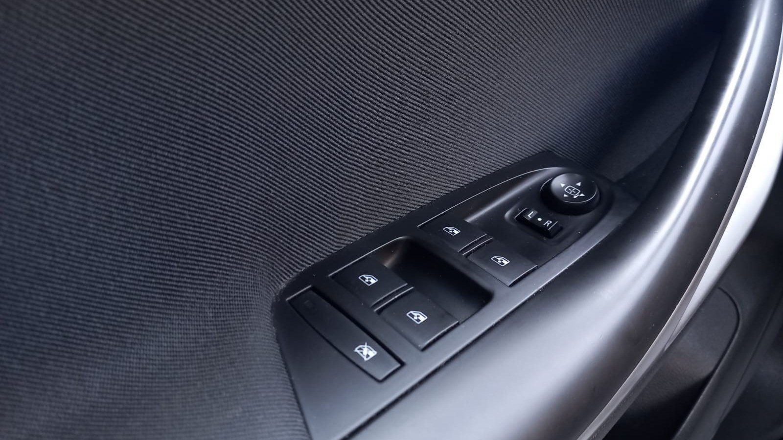 2020 Opel Astra — fotografija 16
