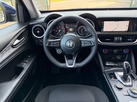 2020 Alfa Romeo Stelvio — sličica 9