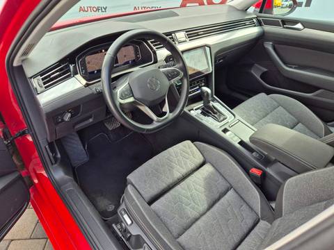 2023 Volkswagen Passat Variant — sličica 16