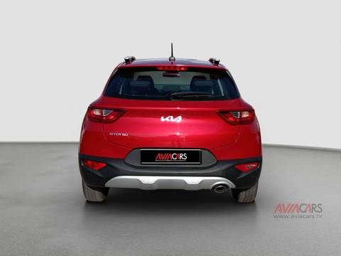 2023 Kia Stonic — sličica 4