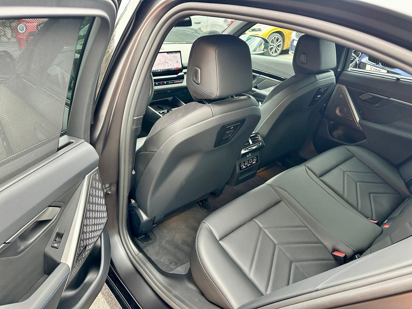2024 BMW Serija 5 — fotografija 9