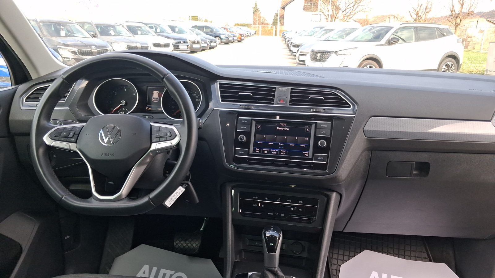 2023 Volkswagen Tiguan — fotografija 11