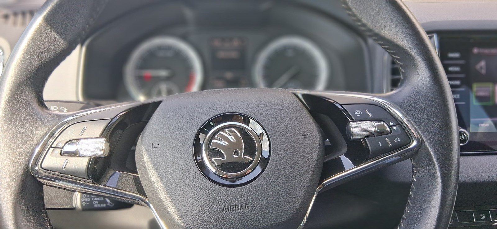2022 Škoda Karoq — fotografija 14