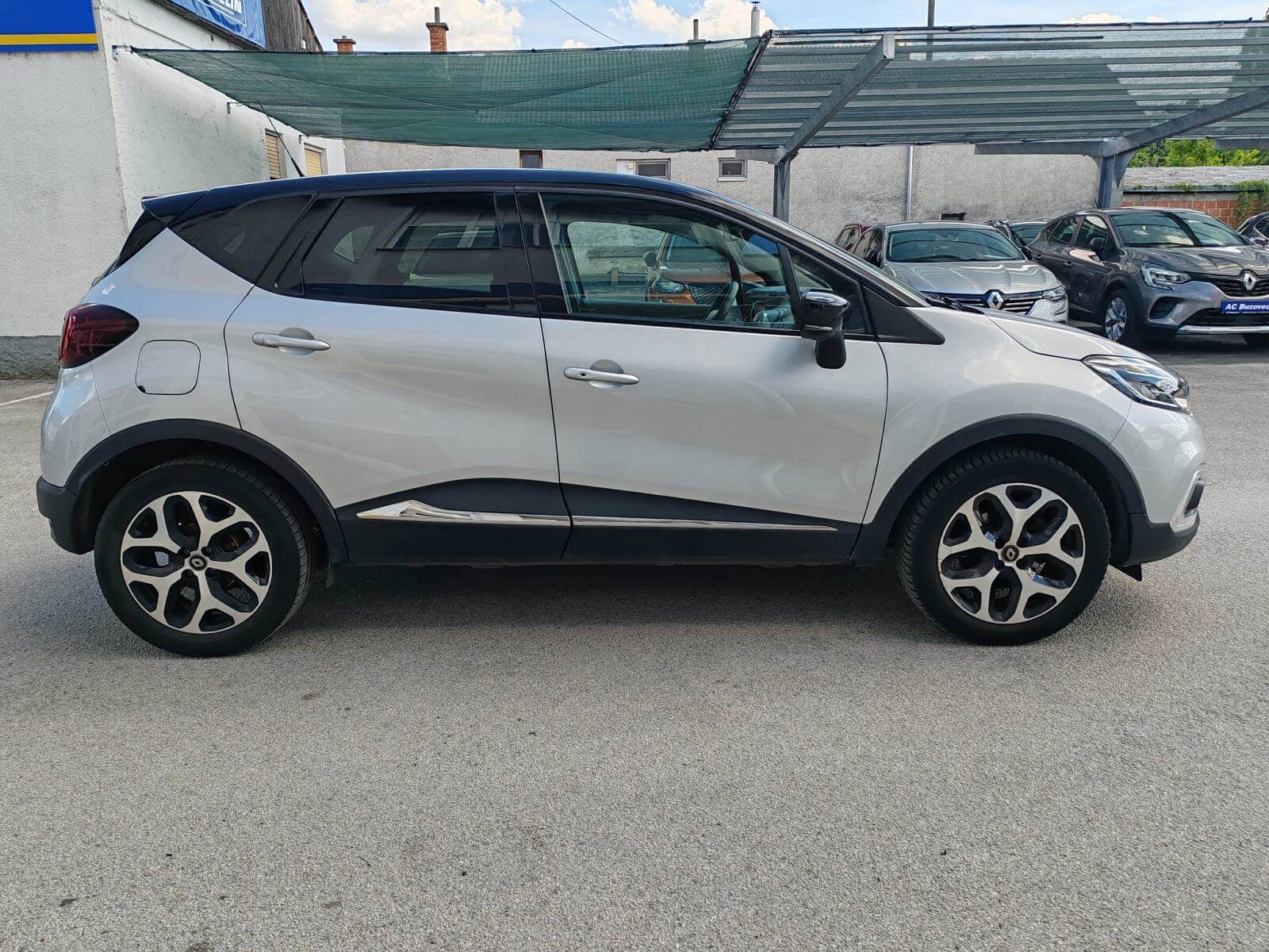 2019 Renault Captur — fotografija 6