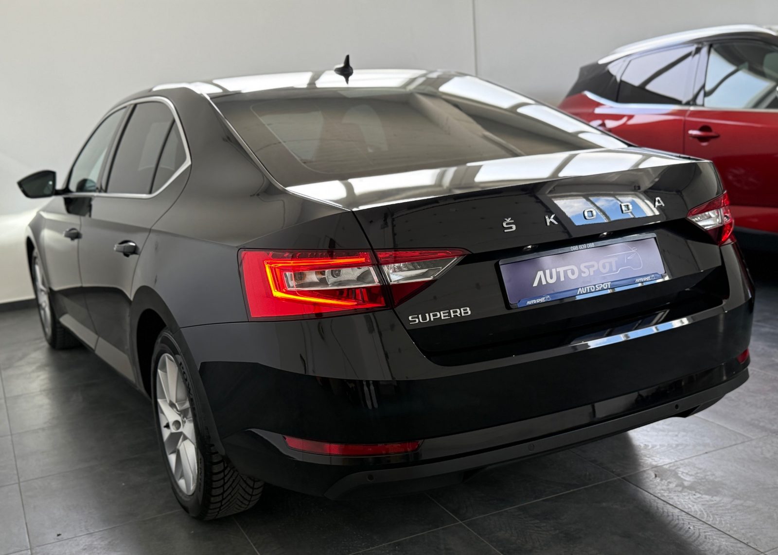 2020 Škoda Superb — fotografija 5