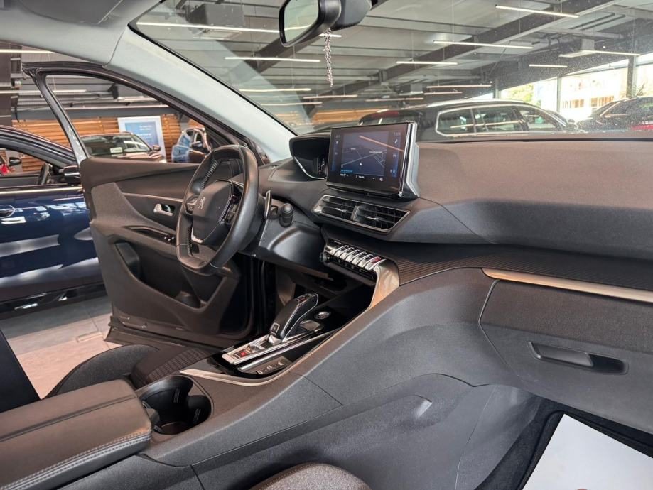 2021 Peugeot 3008 — fotografija 22