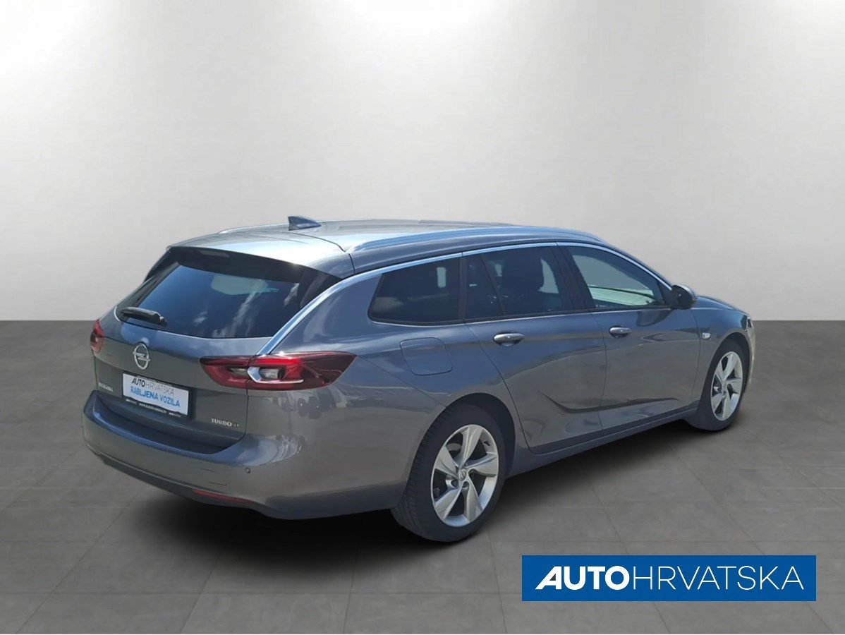 2017 Opel Insignia karavan — fotografija 7