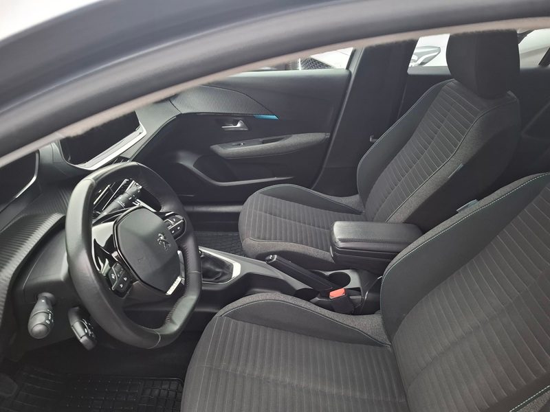2022 Peugeot 208 — fotografija 11