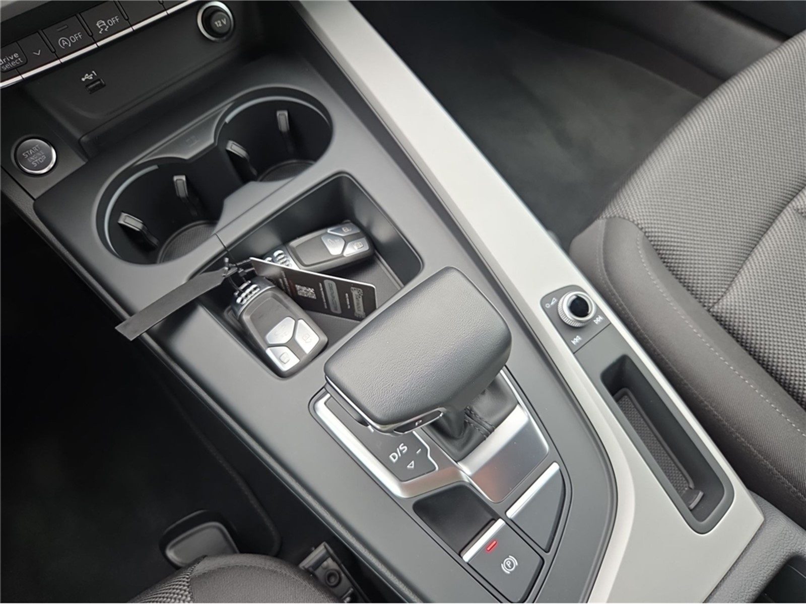 2023 Audi A4 — fotografija 18
