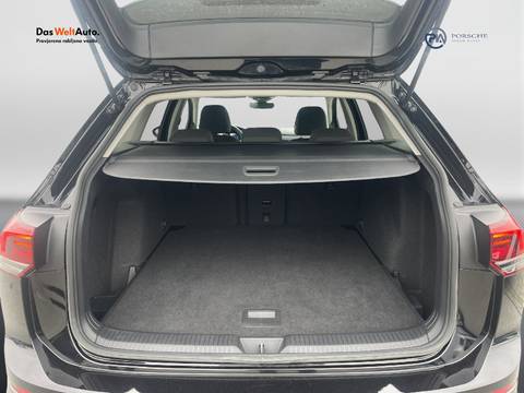 2022 Volkswagen Golf Variant — sličica 12