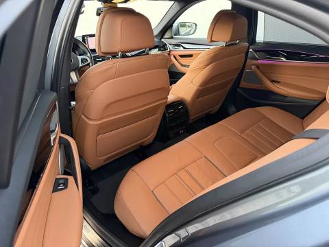 2021 BMW Serija 5 — sličica 23