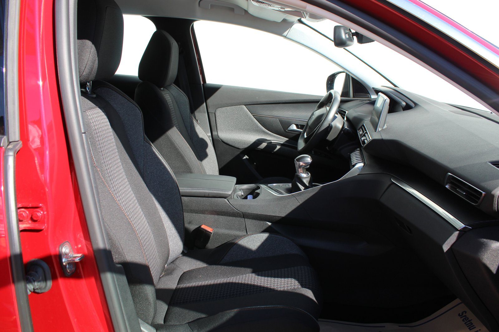 2022 Peugeot 3008 — fotografija 12