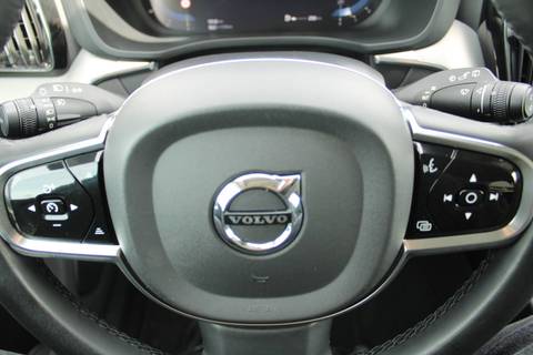 2023 Volvo XC60 — sličica 14