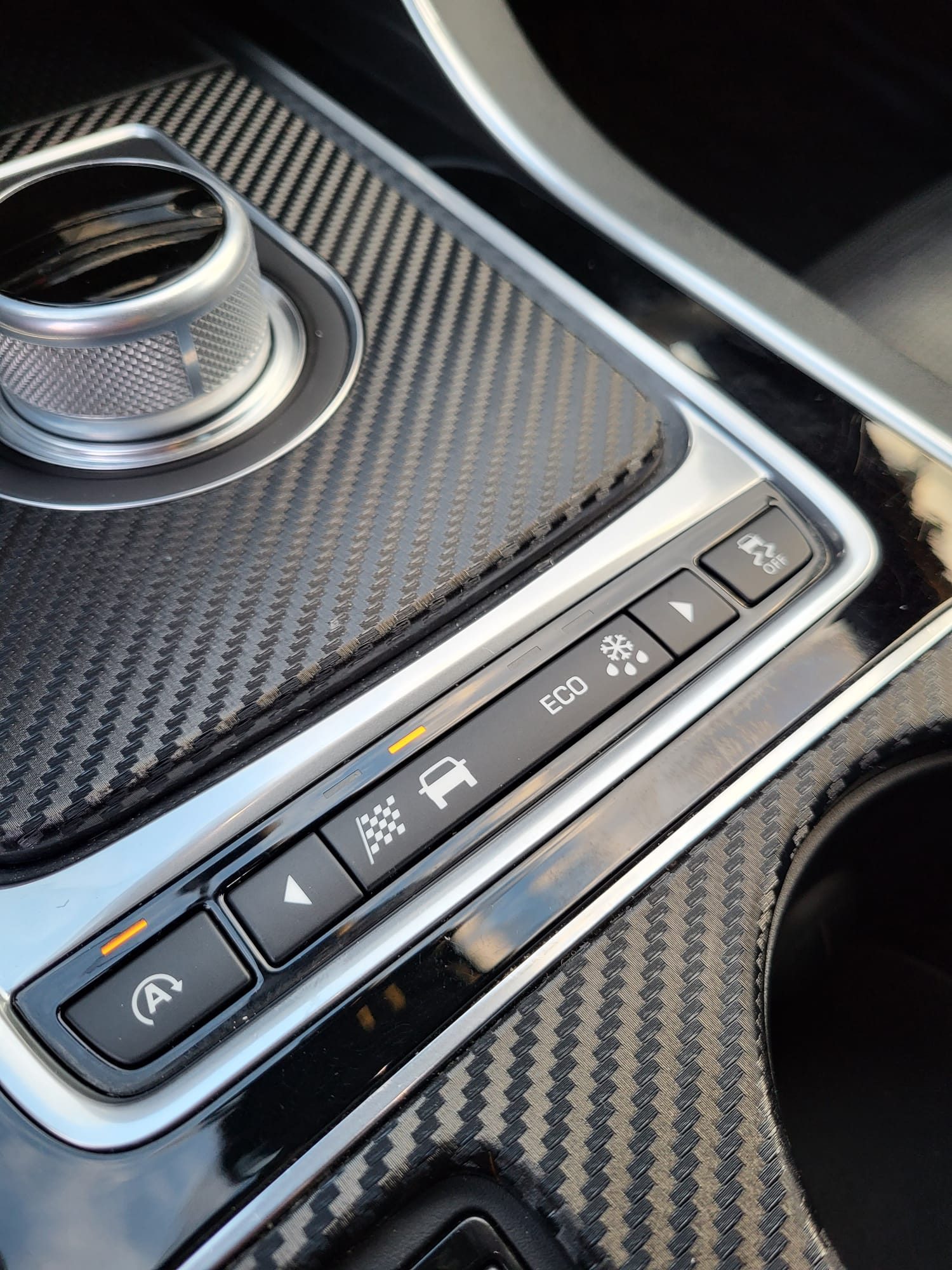 2016 Jaguar XE — fotografija 21