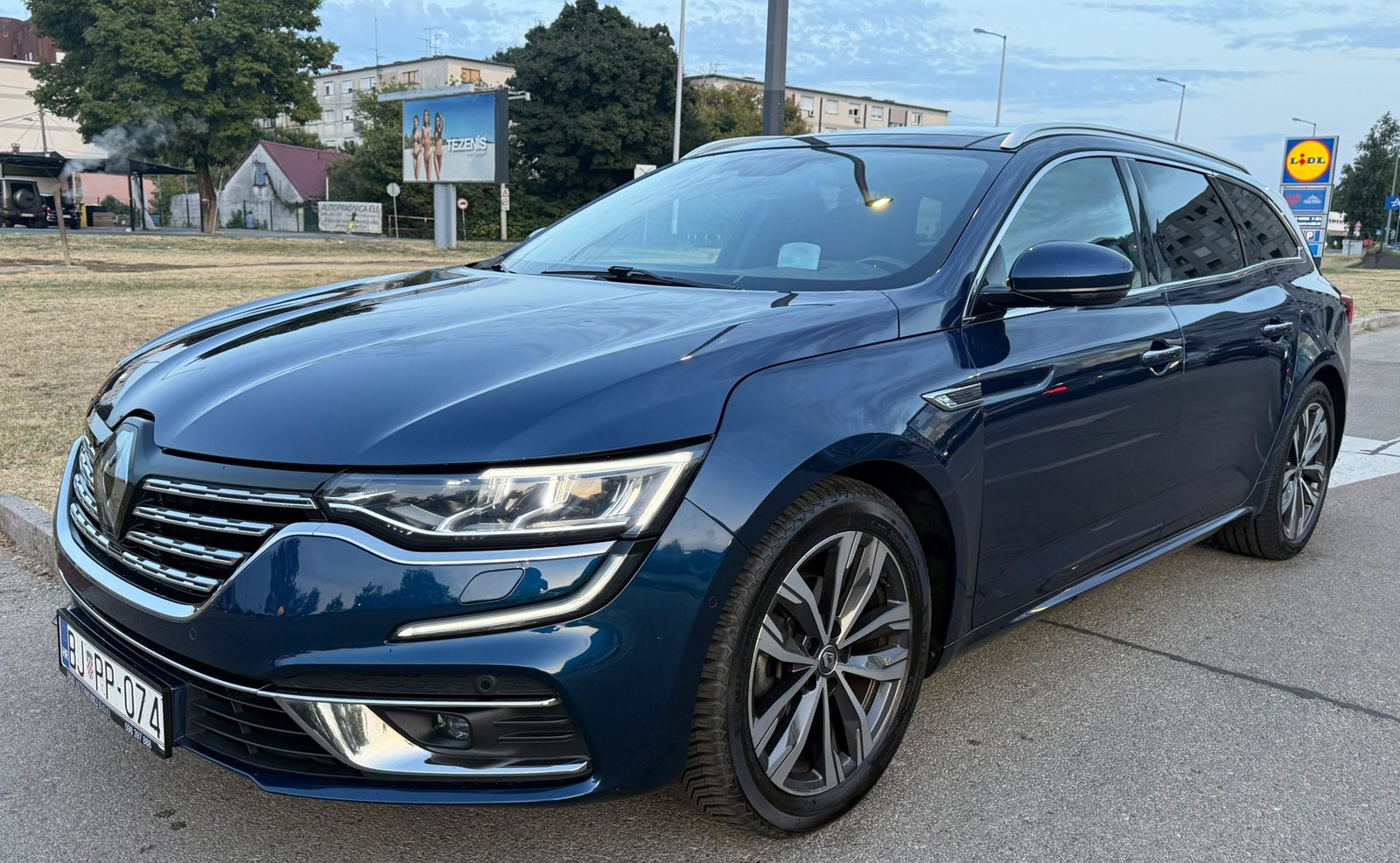 2021 Renault Talisman Grandtour — fotografija 7