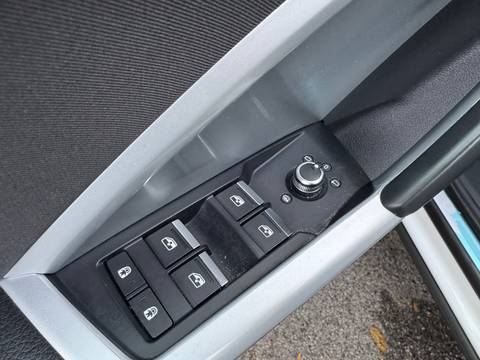 2019 Audi Q3 — sličica 9