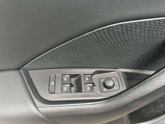 2023 Škoda Octavia — fotografija 18