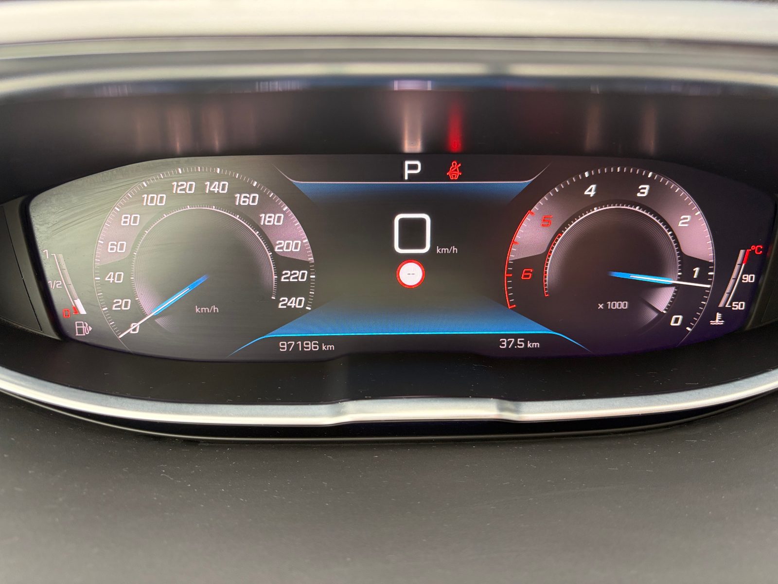 2022 Peugeot 5008 — fotografija 9
