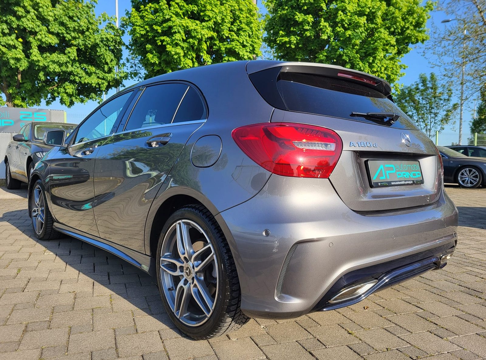 2018 Mercedes-Benz A-klasa AMG Line — fotografija 4