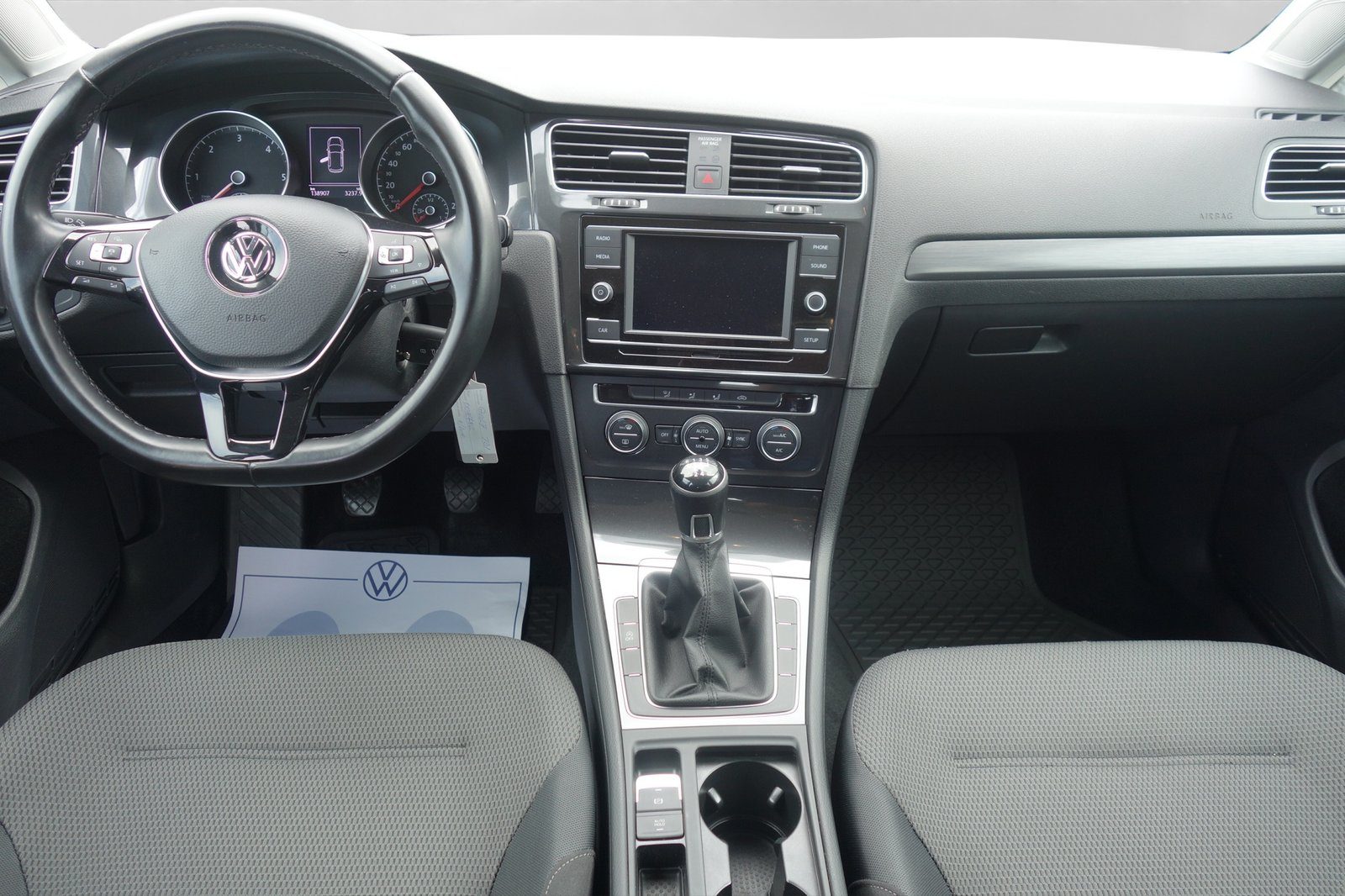 2018 Volkswagen Golf — fotografija 9