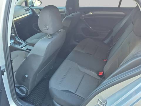 2019 Volkswagen Golf — sličica 12