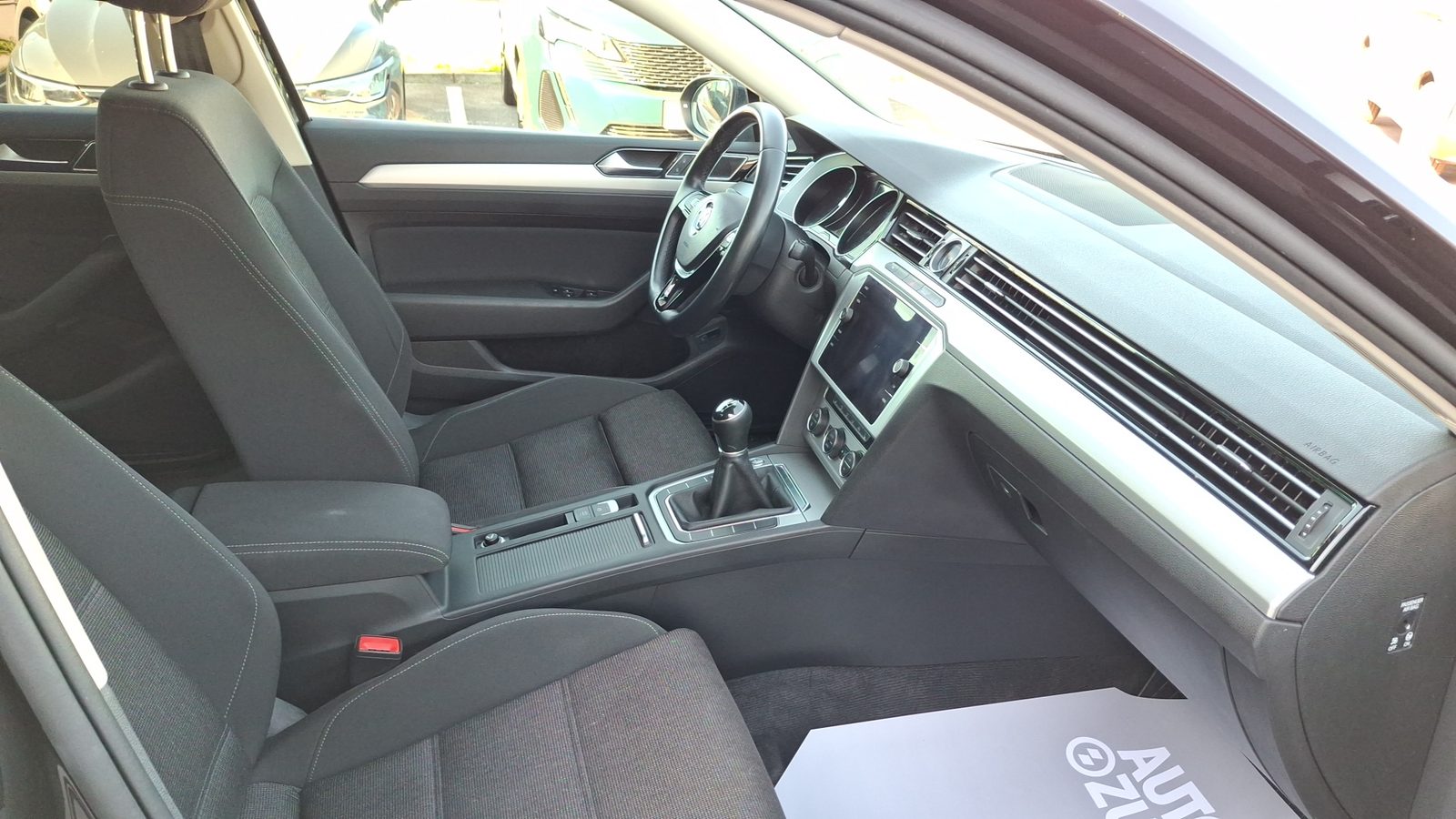 2018 Volkswagen Passat — fotografija 9