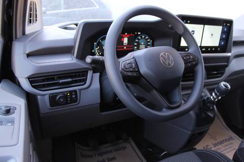 2026 Volkswagen Caravelle — sličica 8