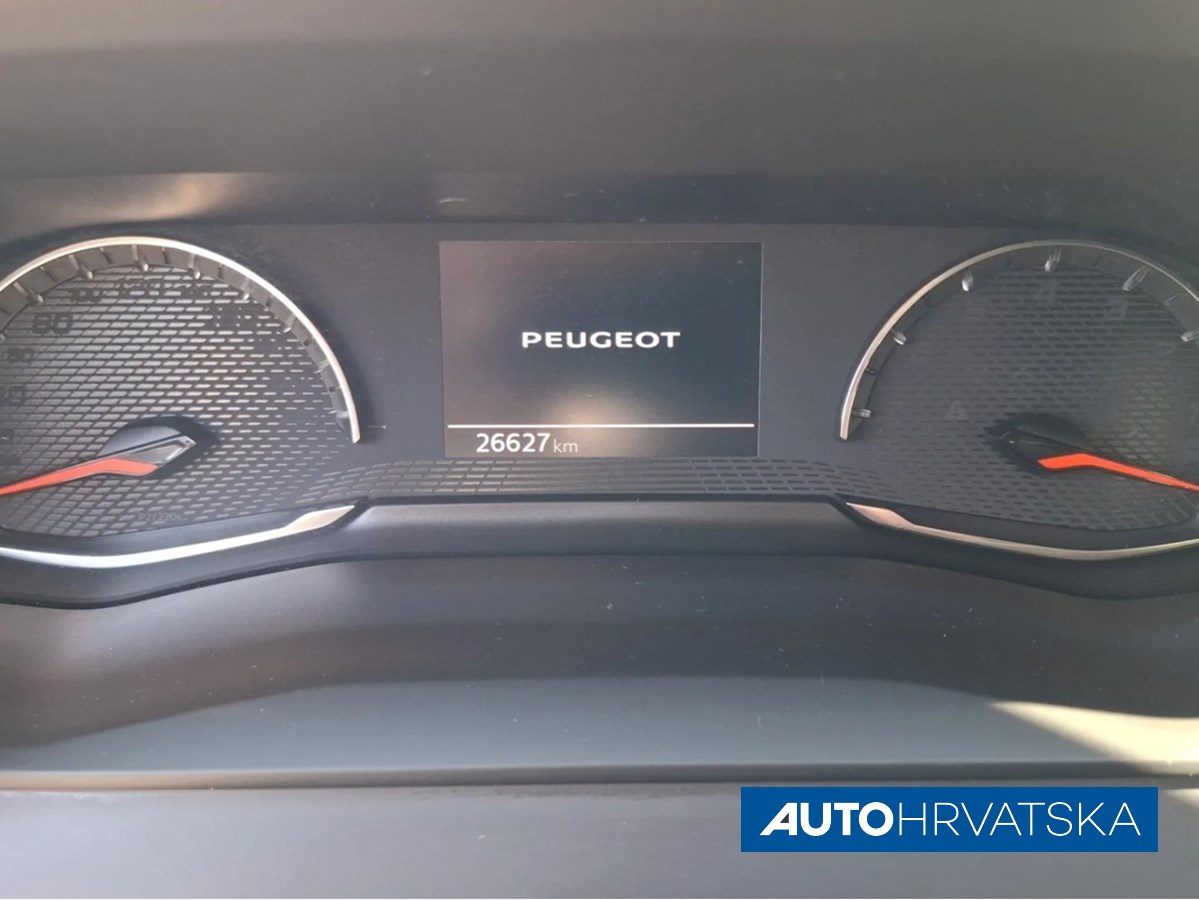 2022 Peugeot 2008 — fotografija 17