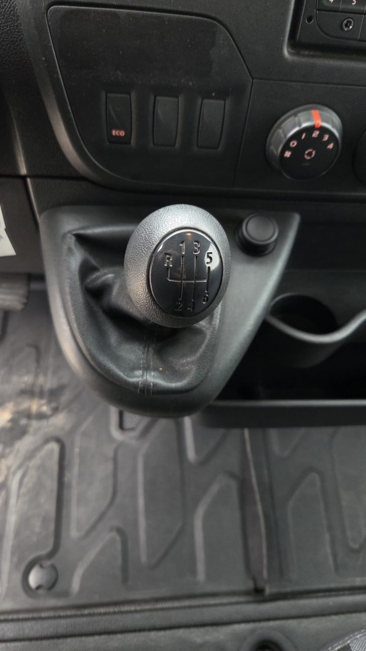2019 Renault Master — fotografija 13