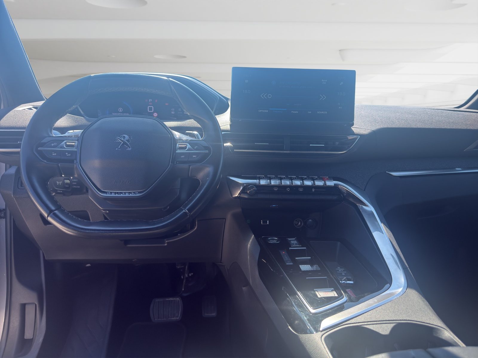 2023 Peugeot 5008 — fotografija 10