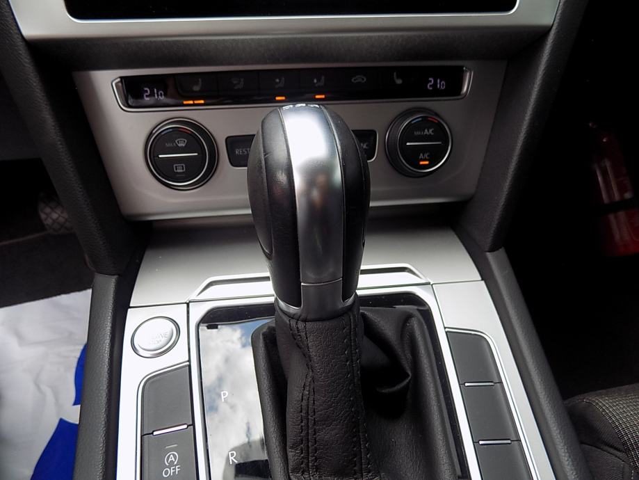 2019 Volkswagen Passat — fotografija 19