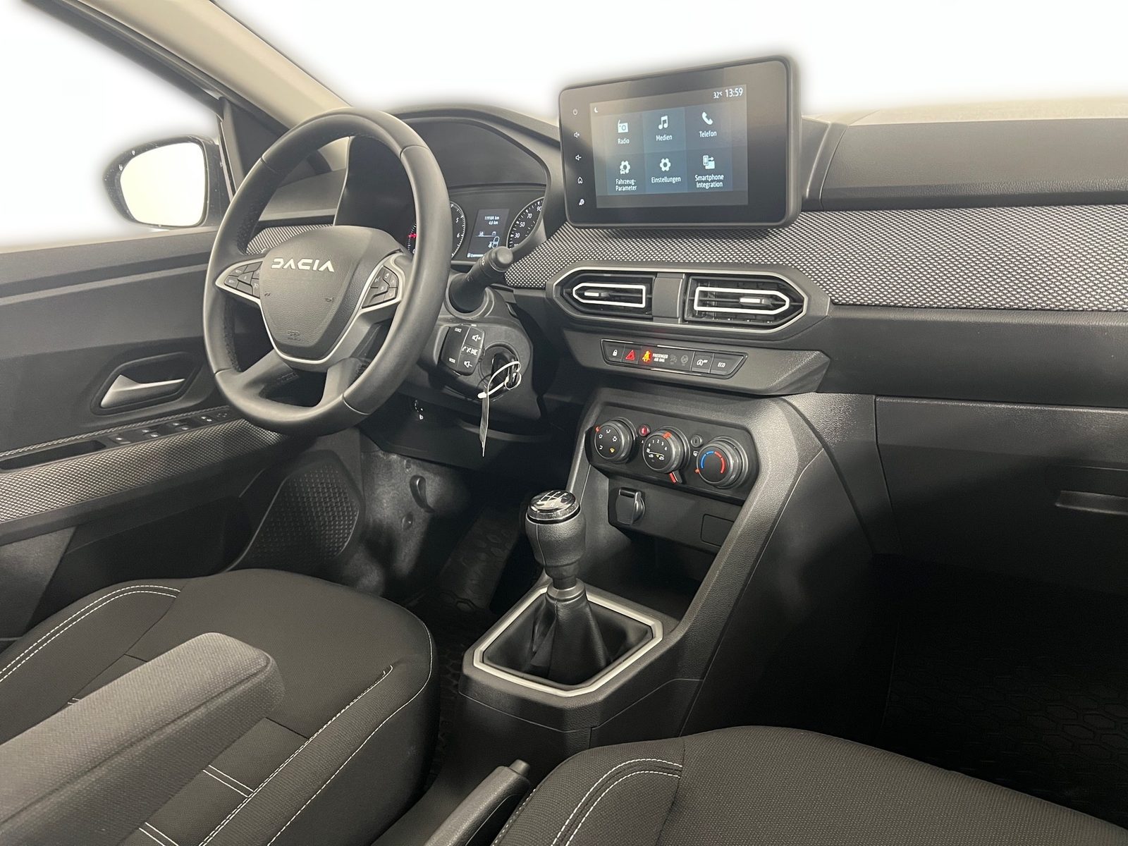 2023 Dacia Sandero — fotografija 20