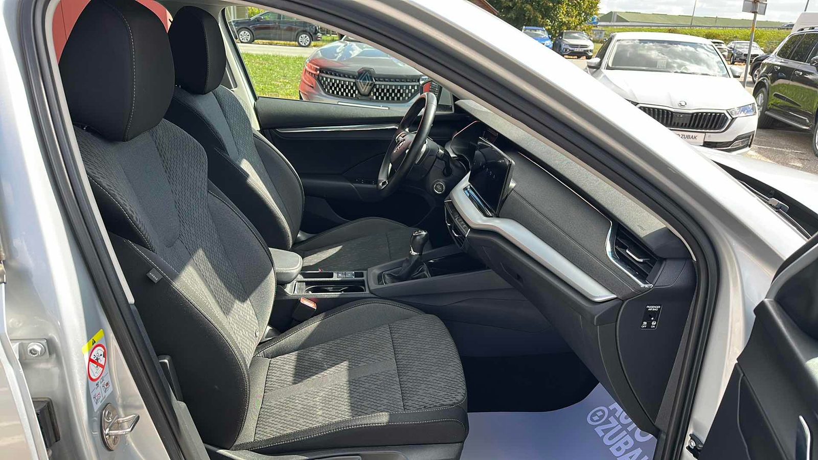2022 Škoda Octavia Combi — fotografija 9