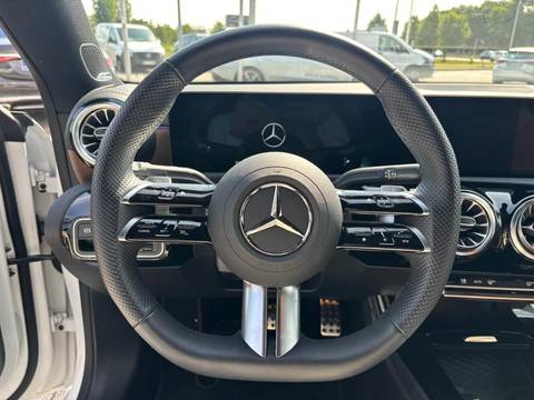 2025 Mercedes-Benz CLA — sličica 16