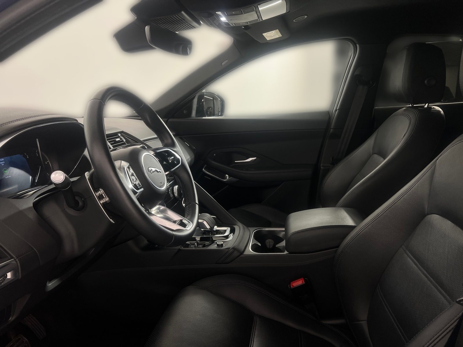 2022 Jaguar E-Pace — fotografija 13