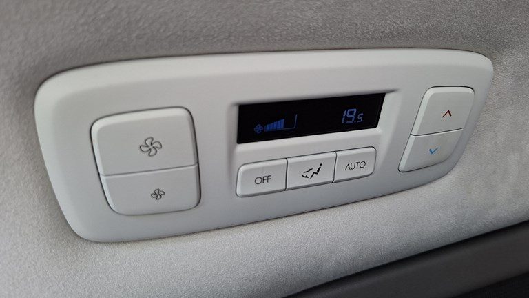 2023 Hyundai Staria — fotografija 16