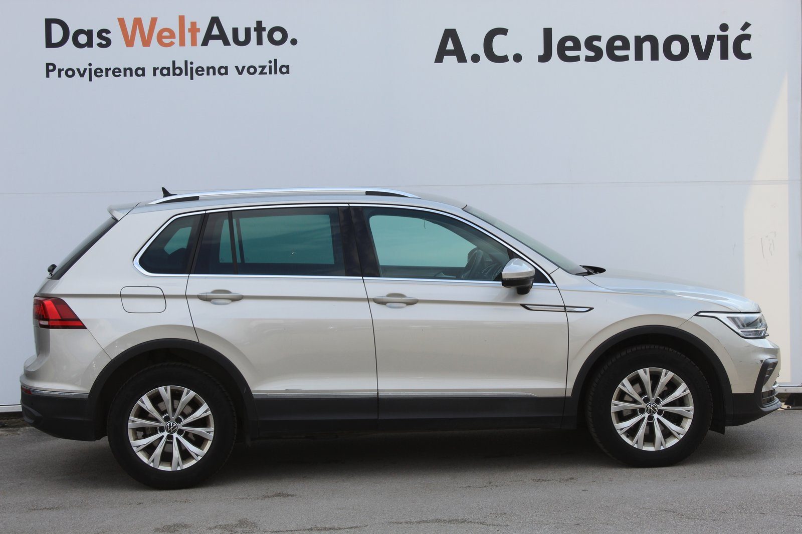 2024 Volkswagen Tiguan — fotografija 3