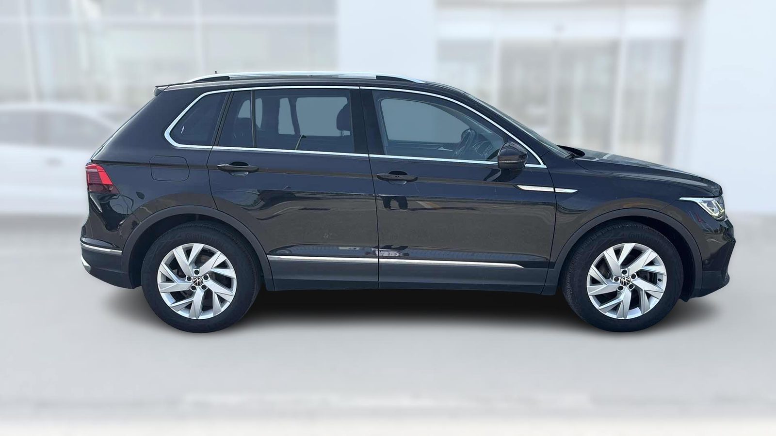 2021 Volkswagen Tiguan — fotografija 8