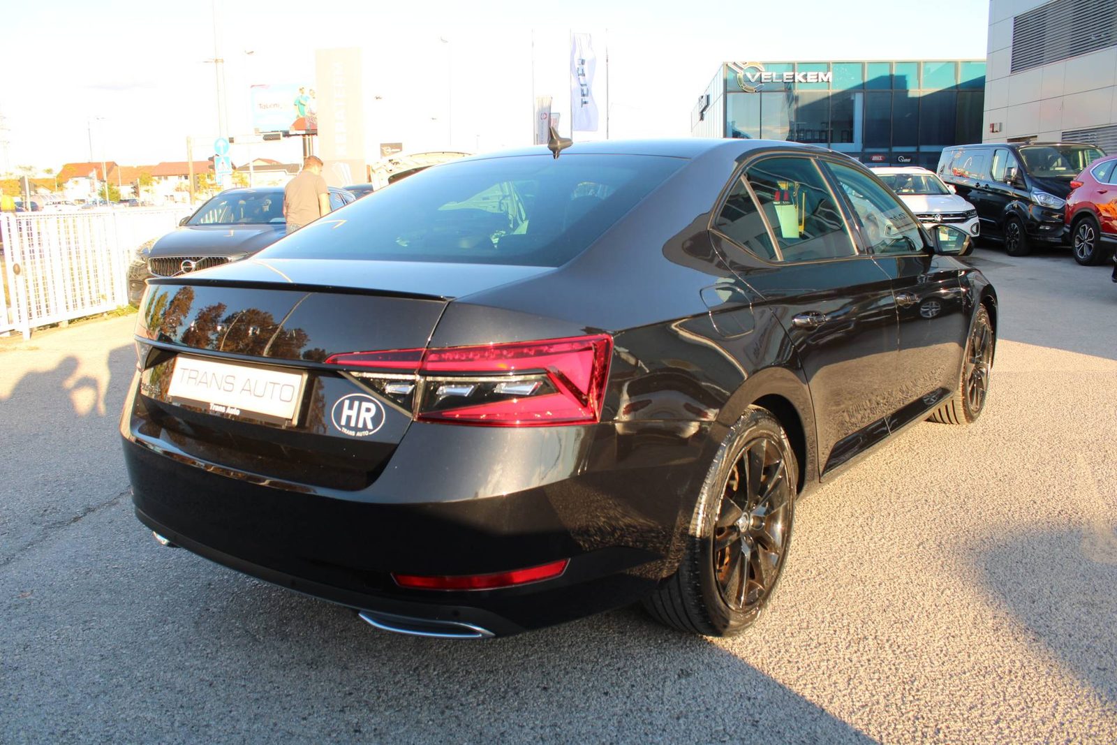 2021 Škoda Superb — fotografija 5