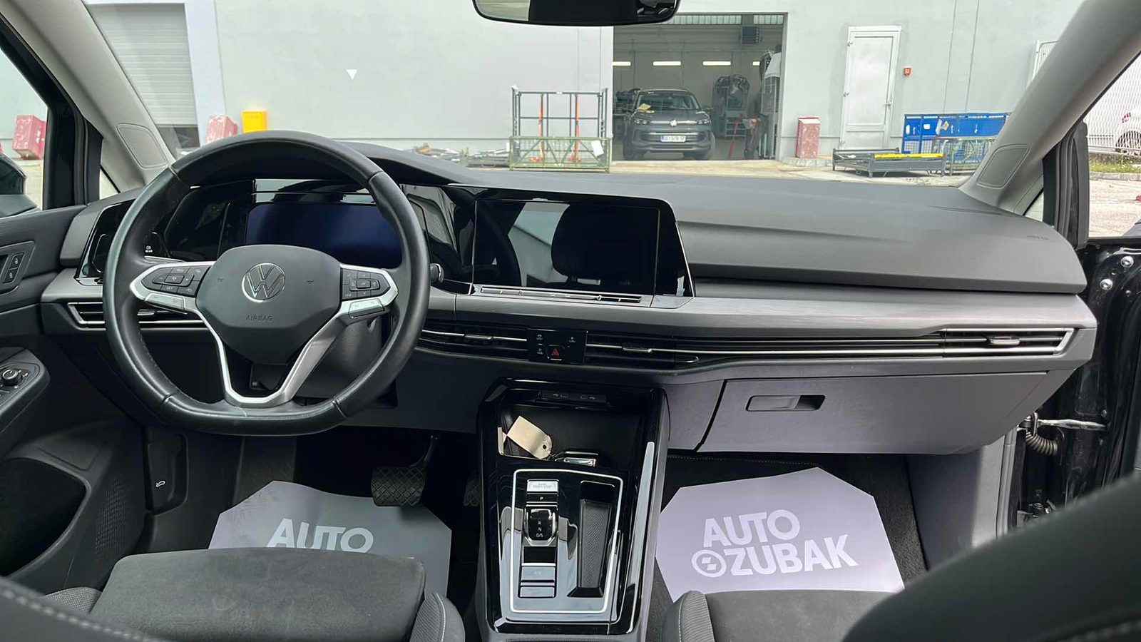 2023 Volkswagen Golf — fotografija 11