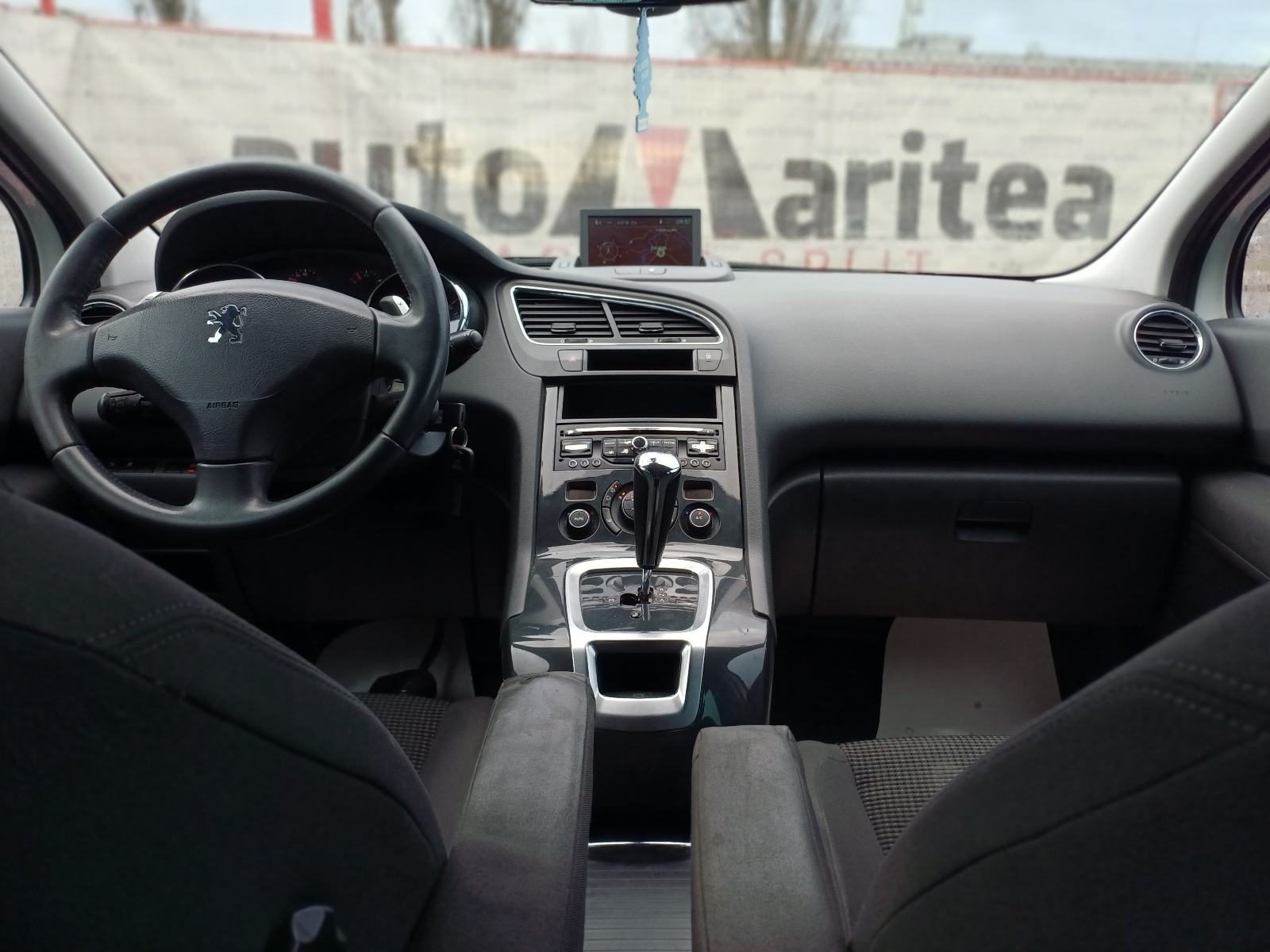 2013 Peugeot 5008 — fotografija 11