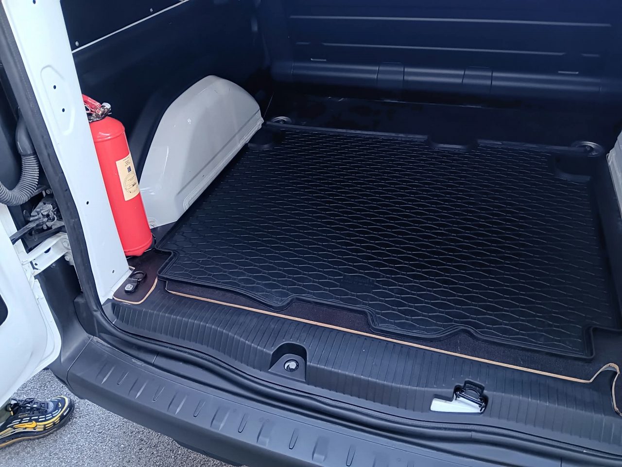 2024 Renault Kangoo — fotografija 6