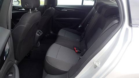 2022 Opel Insignia — sličica 7