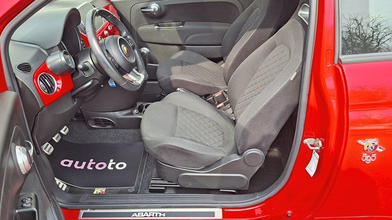2020 Fiat Abarth — fotografija 5