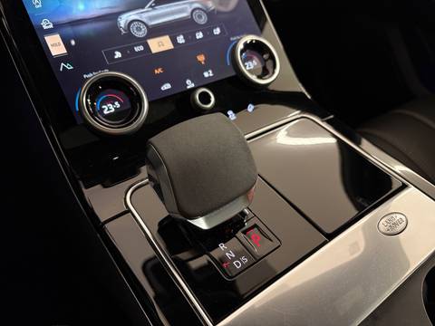 2023 Land Rover Range Rover Velar — sličica 26