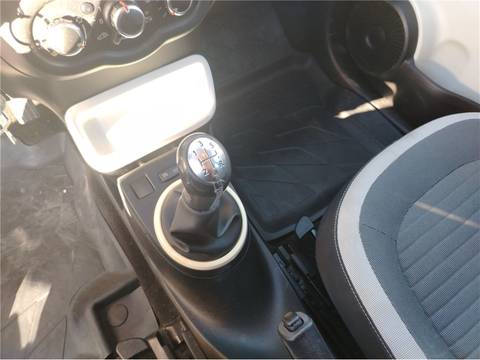 2015 Renault Twingo — sličica 13
