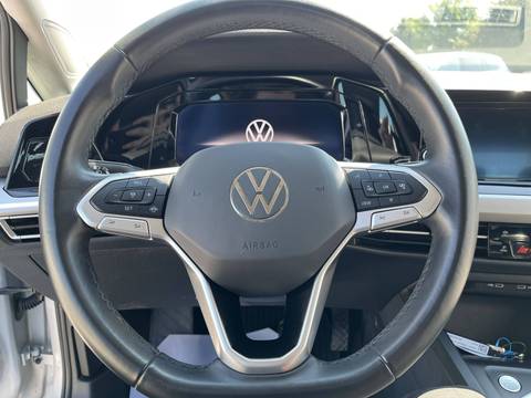 2024 Volkswagen Golf — sličica 26