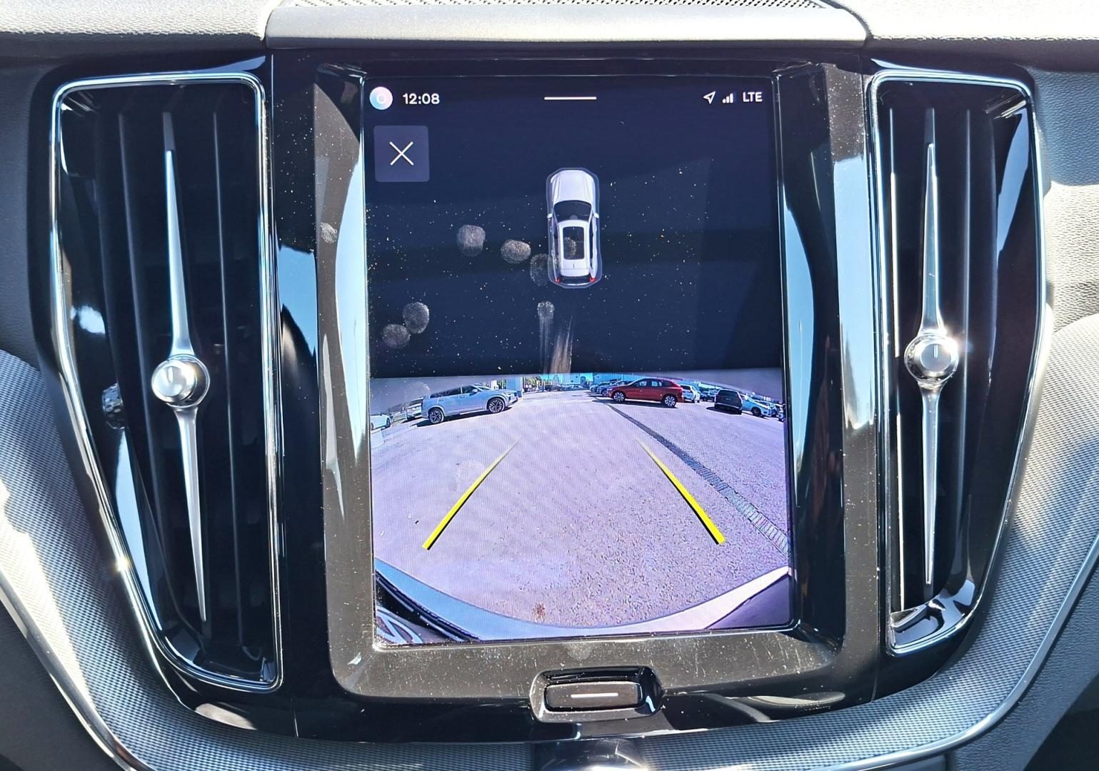 2022 Volvo XC60 — fotografija 16
