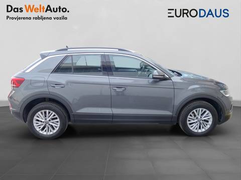 2023 Volkswagen T-Roc — sličica 4